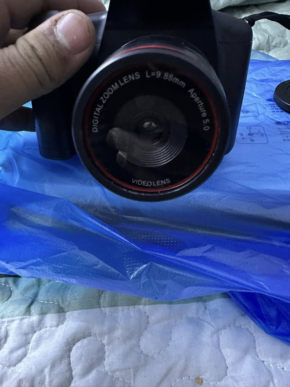 كامره
تصوير  ابيعه فحم 

مزاد 

 وزن خفيف 

بيه فلاش 

وبيه ازرار تحكم 

تجيك بكارتون 

اعله سعر ابيع مزاد 

ملاحضة 

(فحم ) تشتغل ما تشتغل انته وحضك 

تستفاد من غراضه 

يوجد توصيل جميع المحافضات 

5 الاف 

للاستفسار والطلب 

واتساب ***********

اعلى سعر ابيع
