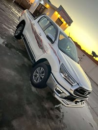 هايلوكس فورويل • ٢٠٢٤ • رقم بغداد