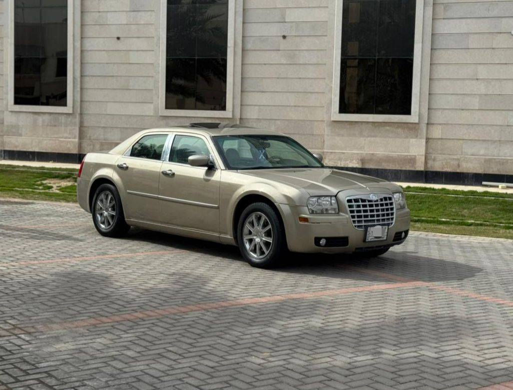 اوبامه 2010 فول مواصفات 1/1 لمتدد
السعر 123 وبيها مجال الاستفسار ***********كفاله عامه ضربه وصبغ وتبديل السياره جديده بمعنه الكلمه ماشيه 130 حقيقي شرط ما مشتغله خط مواصفات فتحه كشنات جلد كهربائيه ويل كروم محرك V6 3500 دواخل بيجي حساسات شاشه مثبت سرعه تحكم ستيرن تبريد خلفي  وبعد بيها هواي مواصفات مشروع وطني سنويه لل28 تحويل مباشر السياره جاهزه ما بيها اي نقص مكاني كربلاء
