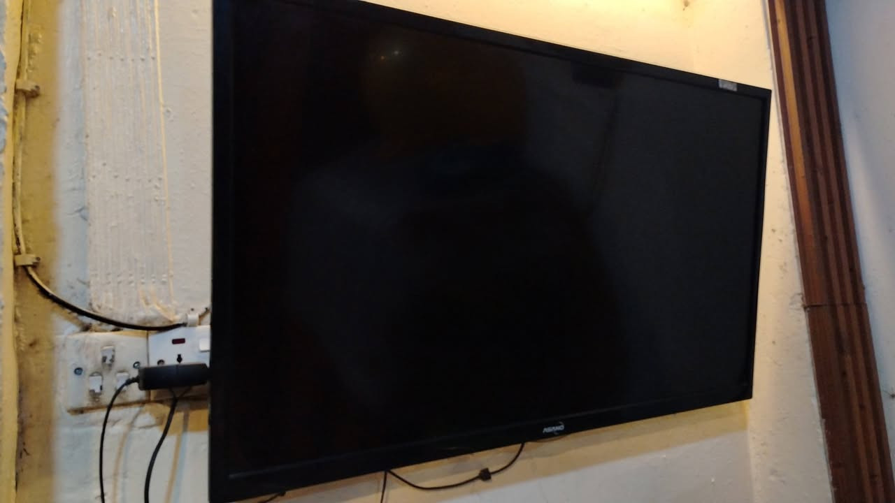 سلام عليكم بلازمه البيع بدون نت بدون نت حجم ٤٢ سعر ١٣٠ شغاله وكلشي مابيه ع فحص مكاني مدينه الصدر ***********
