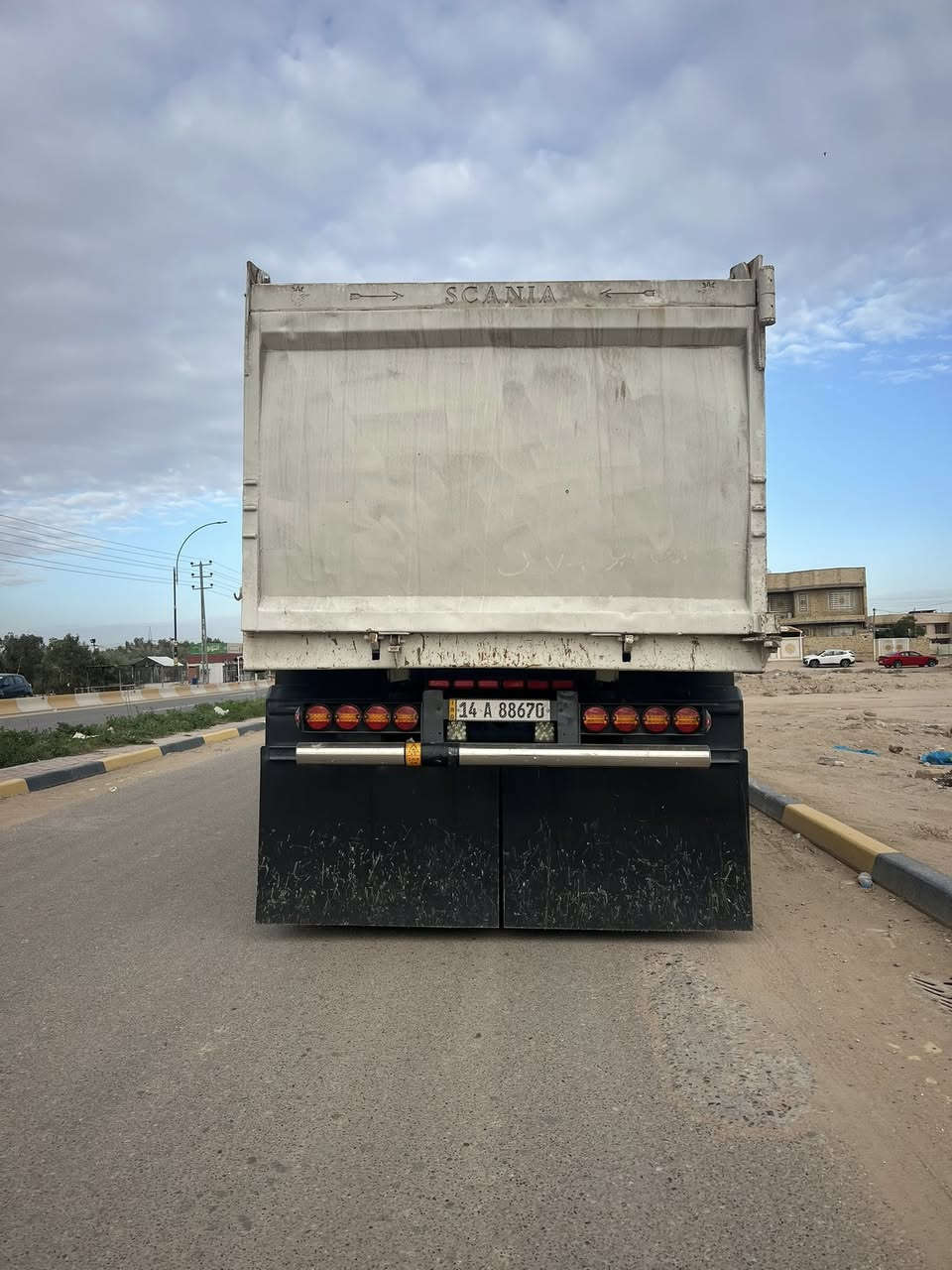 السلام عليكم للبيع سكانيا 2014 مكينه8 /730 كير 1000/ سياره نضام كامره وحساس مكينه خير من الله لاتنقيص ولا تبخير تخم تاير براميخ ابو الربع سياره بسمي تحويل ثاني يوم سياره جديده مناقصها برغي /***********
