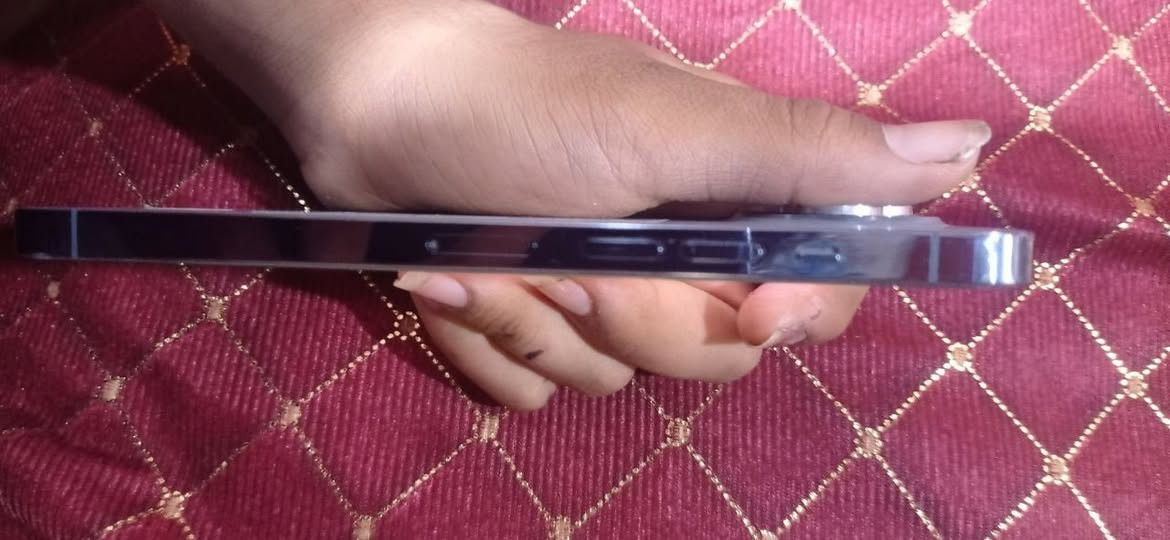 جهاز : 13pro max
لونه :بحري
ذاكرته :512
بطاريته :88
ملاحضه :الجهاز ما مفتوح و ضمان و زلغ ما بي نضيف كلشش جهاز يخبل و وياه كارتونته جديده بحيث جيس بعدها 
للمراوس :إذا ريد ماجك بعد افضل ملاحضه ب ايفون ما اراوسسس ابد لان ما اعرفله انه استعمالي اندرويد


**إذا كنت صاحب هذا الإعلان وتريد حذفه لأي سبب، رجاءا أرسل رسالة إلى الدعم الفني**