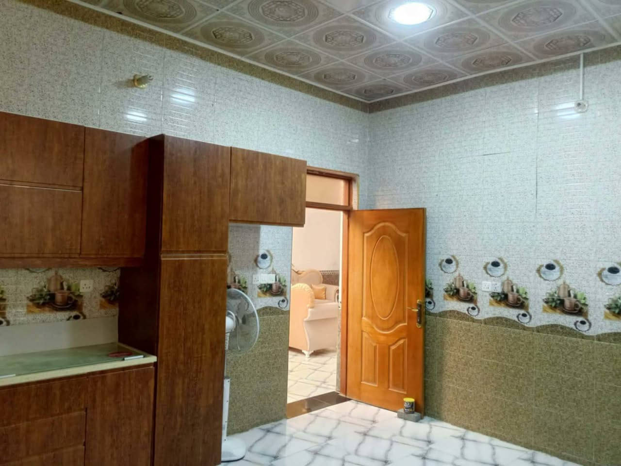 🏡 #بيت_للبيع🏡

📍 الموقع:  حي الشرطه شار 4سايدات
📐 المساحة: 200 متر مسلح النزال20 الواجه 10

✨ تفاصيل الدار:
 تفاصيل البناء غرف نوم عدد2+ +صاله +ممر+مطبخ  + استقبال 
 

📞 للاستفسار والمشاهدة يرجى التواصل مع 

🏢 مكتب الشهم للتطوير العقاري

📍 الديوانية – شارع الوكفة القديم

مقابل بريد التحدي – قرب معهد الخوارزمي

☎️ ***********

📩 راسلنا الآن واحجز فرصتك للسكن والاستقرار

