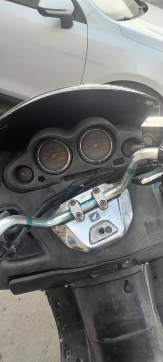 السلام عليكم دراجه فورزه 6/0 تفصيخ شتريد موجود و الي يريدهه كامله عادي دراجه شغاله بس بيهه واتر بم مال مي متفلش مكاني بغداد البياع سويب رقمي *********** و اكو توصيل داخل بغداد
