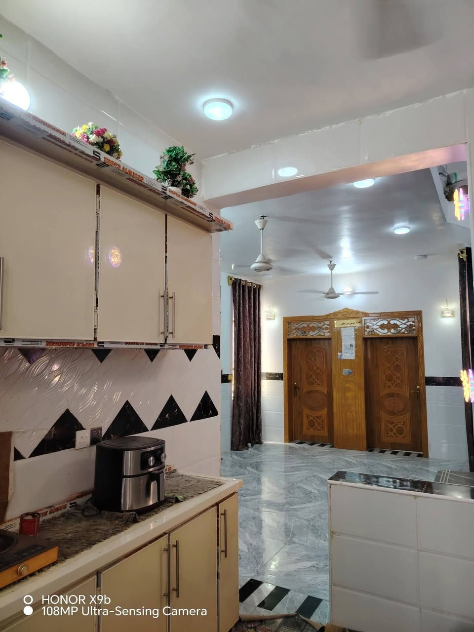 —————————————————————يالله يعلن مكتب النور ———
مجمع كلش راقي 🏡 دار 150 متر 🔺طابو زراعي سند 25
------------____________------ملاحضه البيت  ***********☎️☎️
       بلاش         📍 موقع الدار  👇🏻

         #النجف - #مقابل قريت لقدير ما باشر علا شارع لعام 
-  ***********🤑 🟣
—————————————————————

🏗  البناء حديث والشغل درجة اولى 
  

مجموع غرف النوم 2+ صاله+مطبخ +  ستقبال+مناور  صحيات +عداد 2
  
 عنوان لمكتب مقابل قرية لغدير عمود 262مكتب النور
