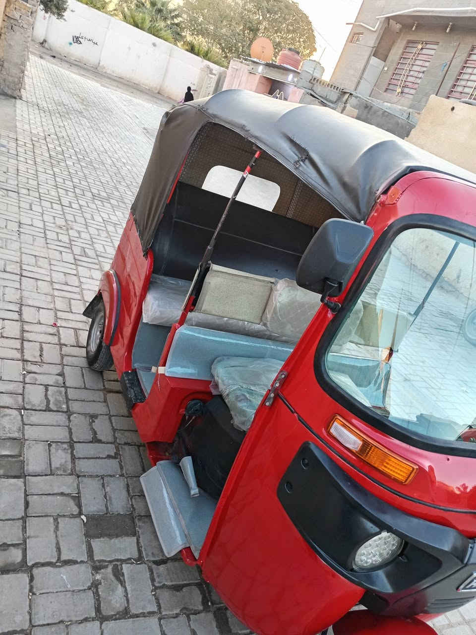 سلام عليكم تكتك موديل 18أوراق يم مكتب حسين تكتك جاهز مابيه نقص السعر 3800 وبيهه مجال المكان كربلاء ***********
