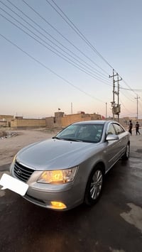 سوناتا • ٢٠١١ • غاز وبنزين
