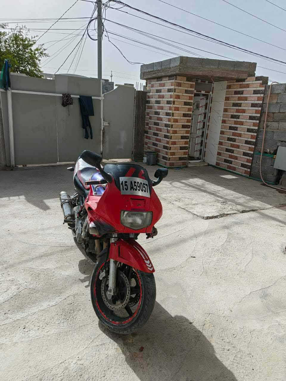 للبيع هونده S B R.  F 2
شديتله محرك 
شرط تجيب وياك فيتر يفحص كير ومحرك فول
كابريترات فول بلكات جدد كلجات جدد باتري جديد
مرقم رقم الانبار شرط التحويل دراجه جاهزا يرادلها غلاف فقط المكان الكرمه ***********
الخاص مفتوح
السعر 17 
بس المكينه صارت ب 6 ورقات ما عدها كراوي وشد
