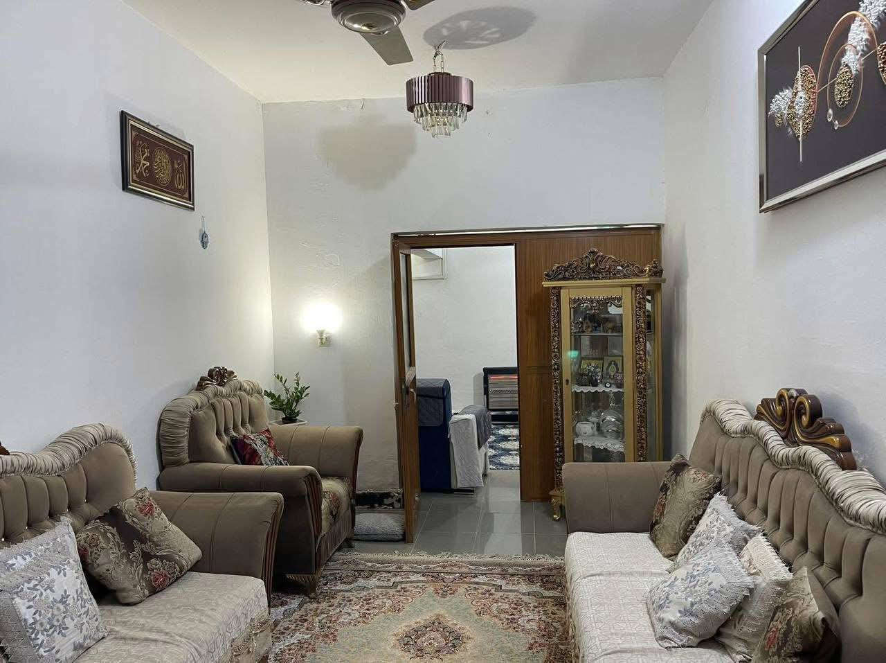 🏠 بيت طابو صرف للبيع – الشموخ / شارع 20
📐 125 متر | واجهة 6.25 متر

📍 قرب إعدادية الشموخ للبنات

🔹 الأرضي: غرفة + مطبخ + صالة + صحيات + استقبال

🔹 العلوي: 3 غرف + صالة + صحيات

✅ بناء حديث – موقع مميز – خدمات كاملة

💰 السعر: 360 مليون وبيه مجال

تصل عل راقم حيدر السيد

***********
