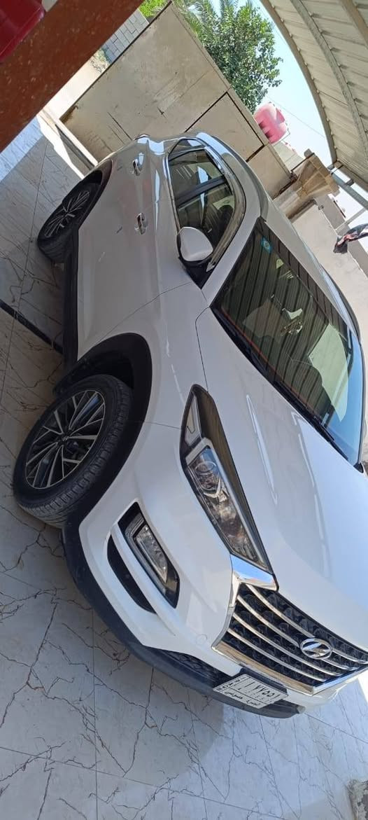 توسان ١٩خليجي فول عده البنرامه 
 مكفول  
سياره جاهزه للخير كلش 
ماتصرف عليه ربع 
مكان سياره البصره  القرنه الثغر 
السعر ١٩٠  
رقم الهاتف ***********
