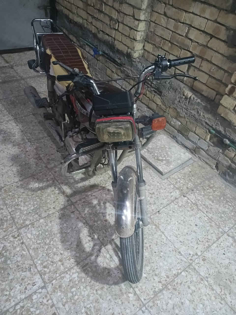 ايراني سافان خمسة كير موديل 2020 مكينة ما مفتوحة اكفلهة الك 
انضف من الصور صورت وما غاسلهة مكاني ناحية الرشيد سعر450بيهة مجال حك جية 
المو شراي لا يتعبني 

رقم***********
