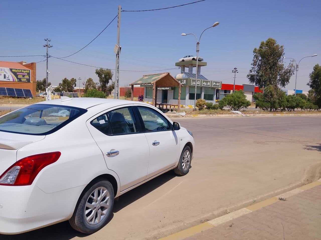 نيسان صني هندي موديل 24 رقم سليمانيه سنويه جديد سياره ماشي 24 الف مكان السياره كركوك *********** سياره جديد
