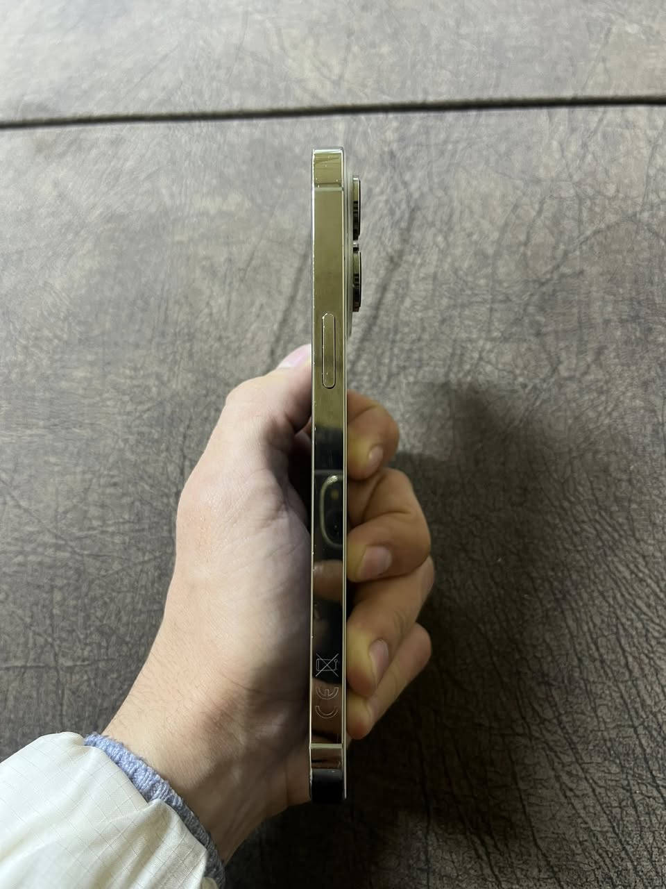 البيع فقط بدون مراوس 

آيفون 14 برو ماكس 

لون ذهبي 

ذاكره 128 

بطاريه 71 

تك سيم 

جهاز فقط شاشه مبدل اصلي 
وضهر بي فطر 

سعر 460 

مكان موصل لأيسر 

*********** 
***********
