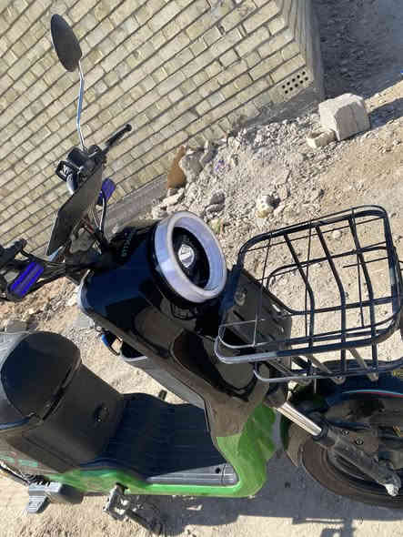 سلام عليكم دراجه شحن للبيع الدراجه حلوه وبطاريات جدد.                                 بلوتوث 
لايت زنون 
اشاير 
تشغيل عن بعد 
  عنوان بغداد الدوره البعيثه 
*********** اتصال فقط 
*********** واتساب 
السعر 550
  وبيها مجال
