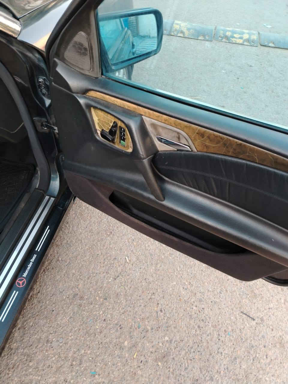 مكلف بالنشر
مارسيدس موديل 98 خراطيم جاهزة محرك كير تبريد وصدر للبيع السعر60 وبي مجال للاستفسار ***********
