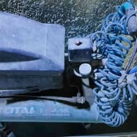 كمبريسر هواء شركة توتال اصلي شغال للبيع للاستفسار 07832311542