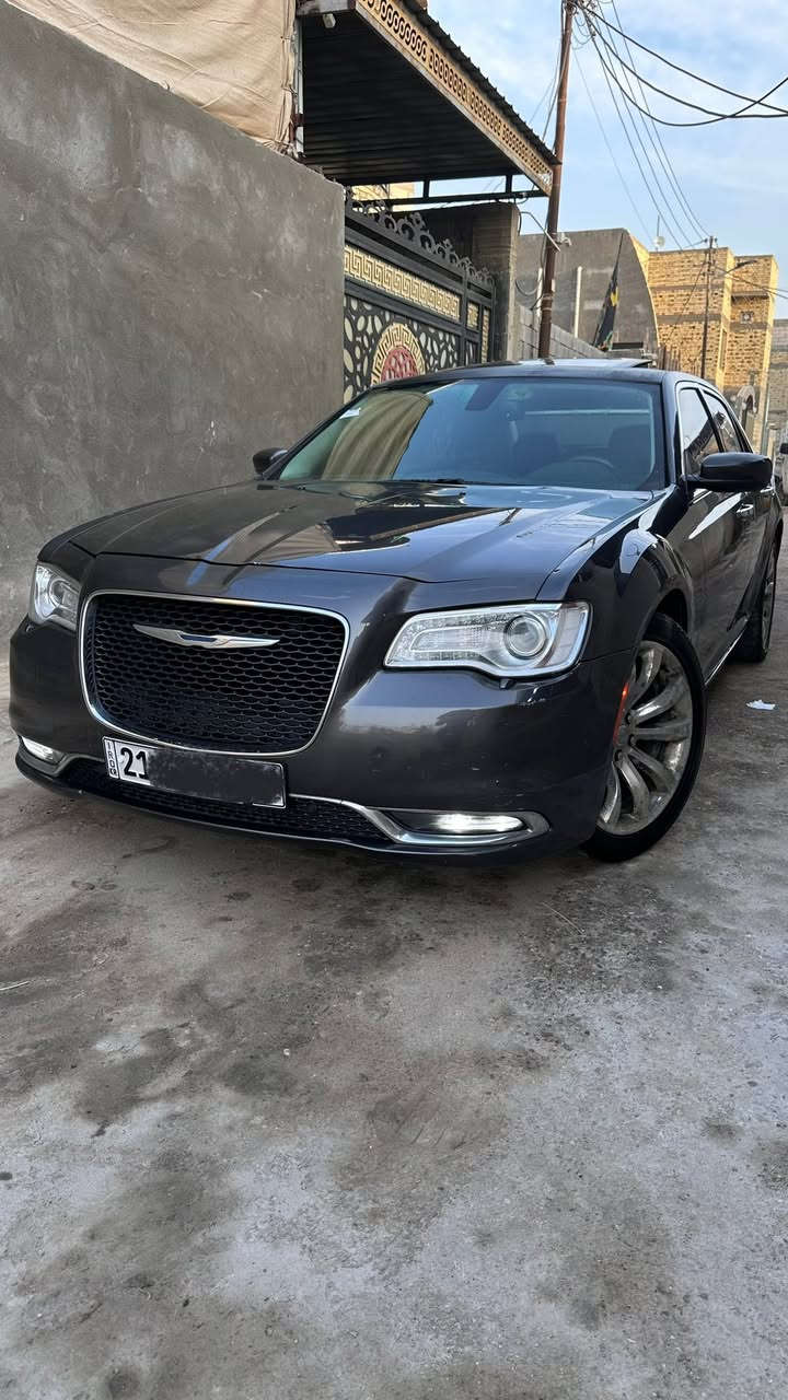 اوباما 2017C_ادوات_دخول جديد
محرك 3600 كير جوك 2 ويل 
السياره فول مواصفات1/1
حداديه جديده 
دواخل جلد 
شاشه جبيره
تحكم ستيرن
حساس امامي خلفي 
زراك لايت 
تبريد ثلج❄️
كشنات كهرباء تتفئ تبريد
السياره جاهزه من كلشي 
فقط بيه كصه جنطه
رقم توام شرط الحاسبه 
المكان البصره وتفاصيل وسعر اتصل  
‭0777 167 6364‬
