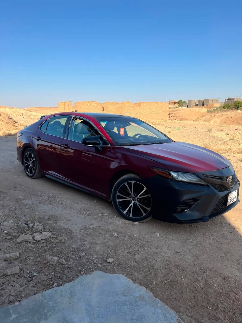 السلام عليكم 
كامري موديل 2019 xse وارد امريكي
السيارة فول مواصفات سقف بانوراما + فتحة سقف محرك ٤ سلندر 2500 مواصفات xse معروفه بعد 
1- تشغيل بصمة
2-دخول ذكي وخروج ذكي
3-نظام تحديد مسار
4- رادار مانع تصادم
5-كاميرا خلفية + نقاط عمياء
6-ثلاث اوضاع للقيادة ECO,NORMAL,SPORT
وبعد هواي مواصفات 
السيارة وارد ضررها البنيد مصبوغ والجاملغ جهة السايق مبدل ايرباك الستيرن طاك وراجع كبس شركة 
تخم تاير جديد باتري جديد الكير مكفول ومحرك ايضا والتبريد كذالك مكفول السياره يحتاجلها شوي ترتيب ما اكلك كامله كلشي كدامك بالصور وتجي تفحص بنفسك وتشوف السياره ب اسمي مكانها الانبار حديثة
سعرها 165 ورقة وبيها مجال للشراي
للاستفسار اكثر اتصل ***********

