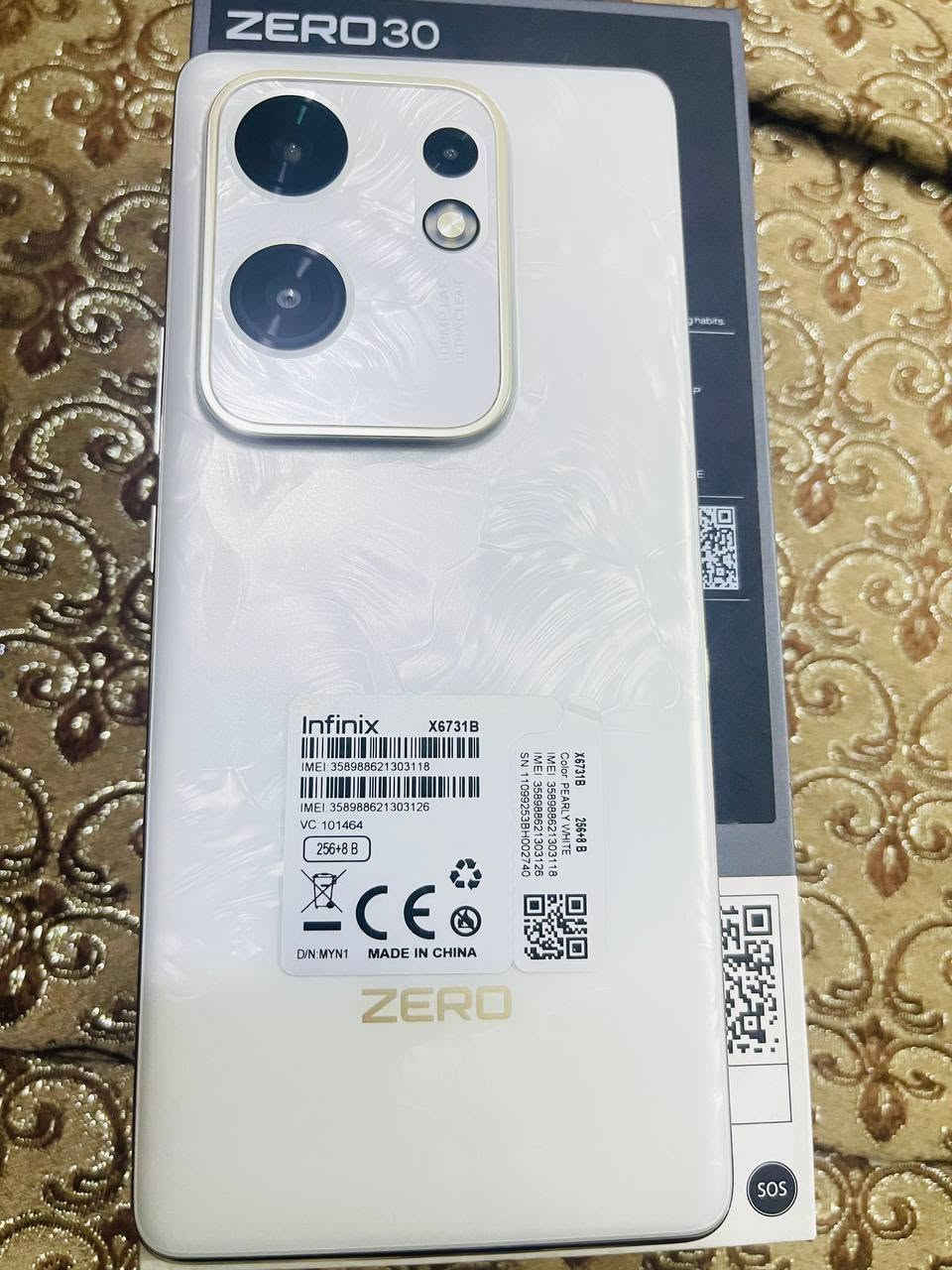 سلام عليكم انفنكس زيرو 30 4g تلفون جدا راقي وسلس جديد استخدام اسبوعين فقطط بعده بالكارتونه يجي بشاشه منحنيه وحساسات من الجيل 7 الكامره الخلفية 108Mp والاماميه 50Mp يعني نفس كامره ايفون 15  وبطاريه دوام استخدام حتى 21 ساعه بدون شحن 🔋 مع نظام تبريد في الحاره العاليه 🌡️🔥 مع نظام محيطي في السماعات ((العدد 2 فوك و جوه ))جهاز كامل تفاصيله بالصور للتواصل خاص #الجميع @أشاره


**إذا كنت صاحب هذا الإعلان وتريد حذفه لأي سبب، رجاءا أرسل رسالة إلى الدعم الفني**
