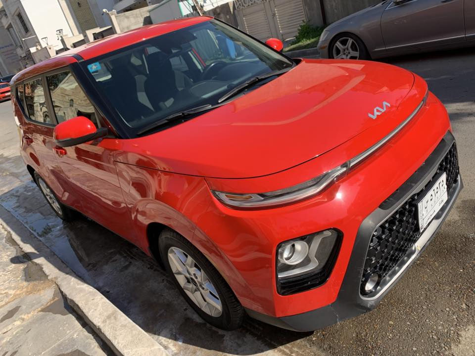 سلام عليكم كيا سول موديل 2022 وارد كندي ماشية 28500 كيلو حادث جاملغ فقط ومبدل نفس الون بيه بارد بسيط باب سايق وباب الخلفي مابيه اي صبغ 
محرك 2000 دوش 
السيارة مابيه اي نقص نظافة اخت زيرو 
موصفات 
ويل كب    تحديد مسار    رادار امامي    كشنات تدفئة ستيرن تدفئه   نقطه عمياء   كروز سرعة.  شاشه.  وكامرة دواره اوتو بريك 
السعر 14500$ بيه مجال جدا بسيط 
متواجد بغداد الكرادة 
***********
