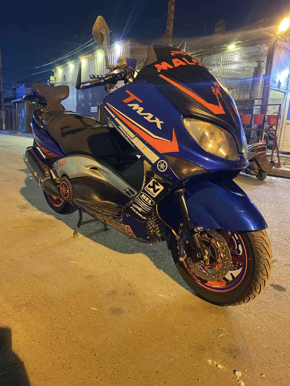 دراجه تي ماكس مديل 2008 مرقم بغداد  سعر 30 ورقه مكان دراجه كراده شارع النضال رقم الموبايل ***********
