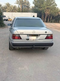 مارسيدس • دب • سيارة للبيع • مارسيدس 1992 • محرك 300 • بغداد • الديوان...