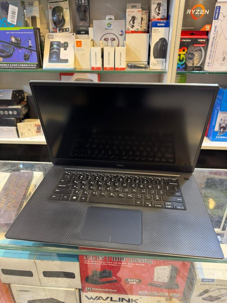 كوراي سفن جيل تاسع H

Core i7 - 9 H
12 CPUs - 6 Cores
رام 16 كيكا ددر4 

هارد 512 كيكا سسد ام تو 
512 SSD M.2 Hard Disk 

كرت شاشة خارجي نيفديا كوادرو T2000 حجم 4 كيكا
Nvidia Quadro T2000 - 4 Gb

كرت  شاشة داخلي  انتل  كرافكس 8 كيكا
Intel UHD GRAPHICS 630 - 8 GB
حجم  شاشة 15.6 فول اجدي 
15.6 inch 1920*1080 FHD 
كيبورد ضوئي ليزري عربي انكليزي

السعر :
600 الف دينار شامل توصيل وملحقات


**إذا كنت صاحب هذا الإعلان وتريد حذفه لأي سبب، رجاءا أرسل رسالة إلى الدعم الفني**