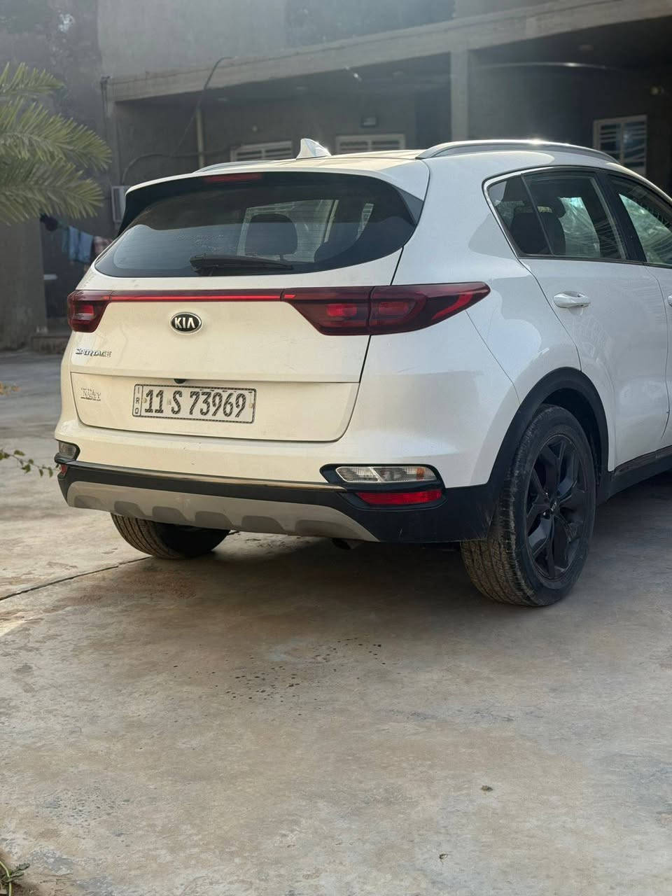 السلام عليكم
سبورتج موديل 2021

فول مواصفات عدا البانوراما 
مواصفاتها معروفه 
السعر 205 ورقه وبيها مجال بسيط 
مكان السياره بغداد تقاطع دوريش 
الاتصال ***********
