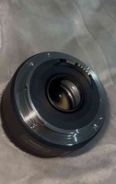 السلام عليكم كامرة كانون 80d
للبيع العدسة الاصلية 18_135 
و عدسة 50mm

مع شاحن وبطارية وفلاتر و جنطة وهود وقبق حماية الكاميرة جديدة ونظيفة جدا استخدام بيت 
سعر مليون وبي مجال 
مكاني اربيل 
***********
