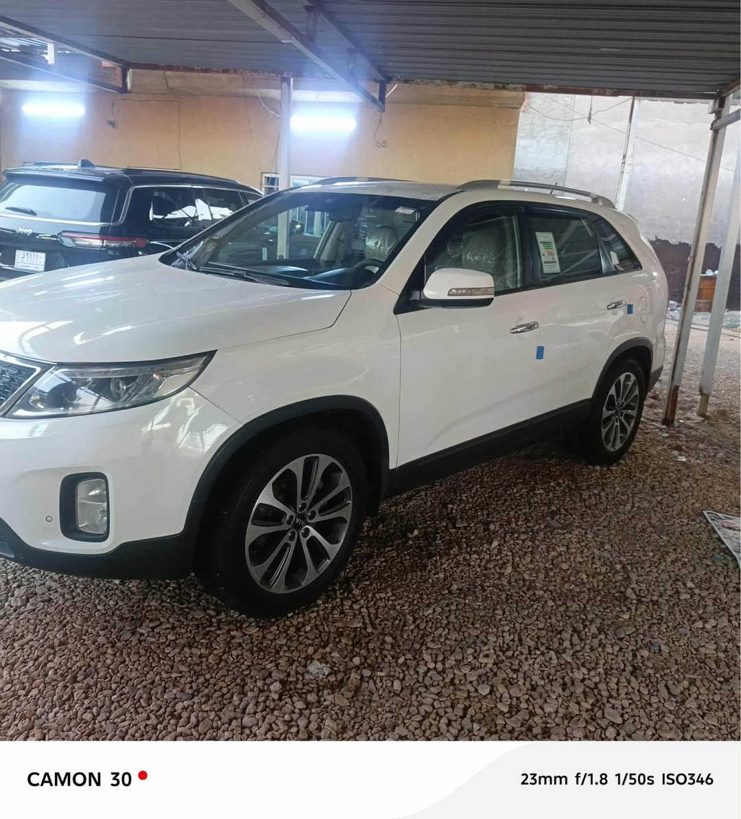 السلام عليكم 
كيا سورنتو 2015 خليجي
سياره فوووول مواصفات عده البنوراما 
سياره فقط جاملغ تبديل بدون حادث بدون صبغ السيارة جاهزه من النواقص مابيها اي نقص سياره كلش حلوه ونضيفه رقم التلفون *********** 
سياره معروضه 183$ وبيها مجال المحاويل, بابل
