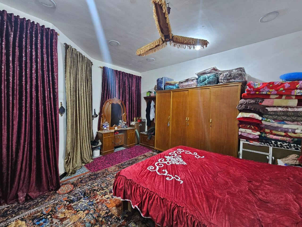 🔹مشتمل طابقين 3غرف. بالخاجية🔹
🔹رقم الاعلان (143)
::::::::::::::::::::::::::::::::::
🔹المنطقة:-5000
🔹نوع العقار:-مشتمل
🔹المساحة:-100م
🔹الوجه:-5م
🔹النزال:-20م
🔹عرض الشارع:- 12م
🔹سنة البناء:-حديث
🔹عدد الطوابق:-طابقين
🔹تفاصيل البناء::-
🔹الطابق الاول يتكون من::استقبال وهول ومطبخ وغرف نوم عدد(1)وصحيات 
🔹الطابق الثاني يتكون من:: هول و غرف نوم عدد (2) وصحيات 
🔹أقرب نقطة::- قرب المستشفى 
 
👈و لمزيد من التفاصيل يرجى التعليق (((ب تم)))

او الاتصال على الرقم التالي ***********

👈او زياره مقرنا الكائن في
الخاجية شارع 40 
مجاور الابتسامة الذهبية
