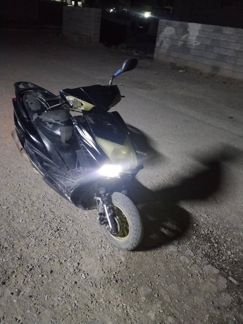 دراجه   للبيع ناقصها بس شخاطه مال سلف ونقص ليت ولبقي كله نضيف محرك ياباني 120 سعر 300 وبيها مجال ***********
