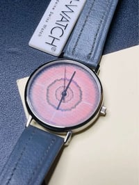 M-Watch • كوارتز سويسري • مينا وردي