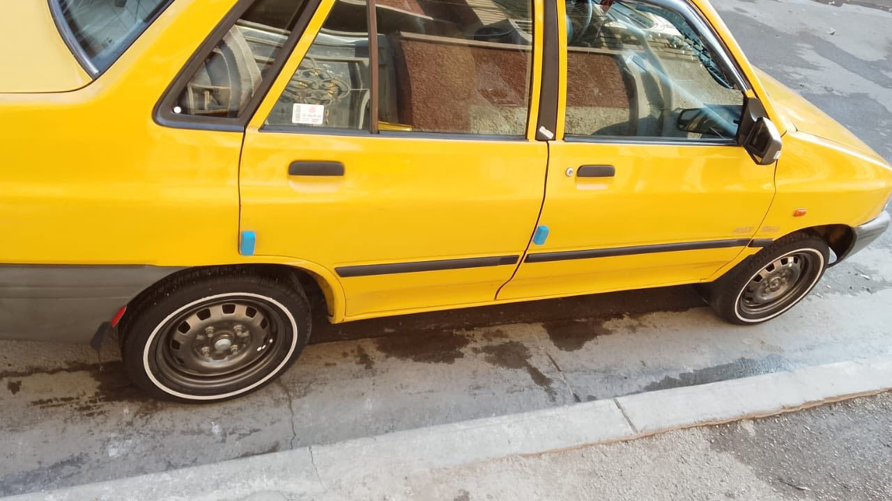 السلام عليكم سايبا موديل 2011
السياره بلاديه وجاهزه 
كير مكينه مكفولات 
تبريد ❄️ ثلج 
شواصي بلاديه مكفوله 
صبغ هلالات وجاملغ خلفي الايسر 
السياره جاهزه كل نقص مابيه 
السعر 34$ وبيه مجال قليل 
عنوان الشعب شارع الاسواق
***********
