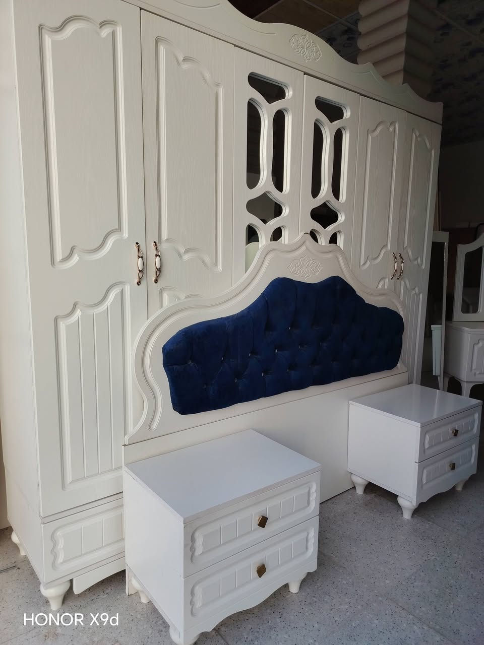 سلام عليكم غرفه كانتري 7قطع تعتبر جديد بيع اومراوس التفاصيل خاص ***********
