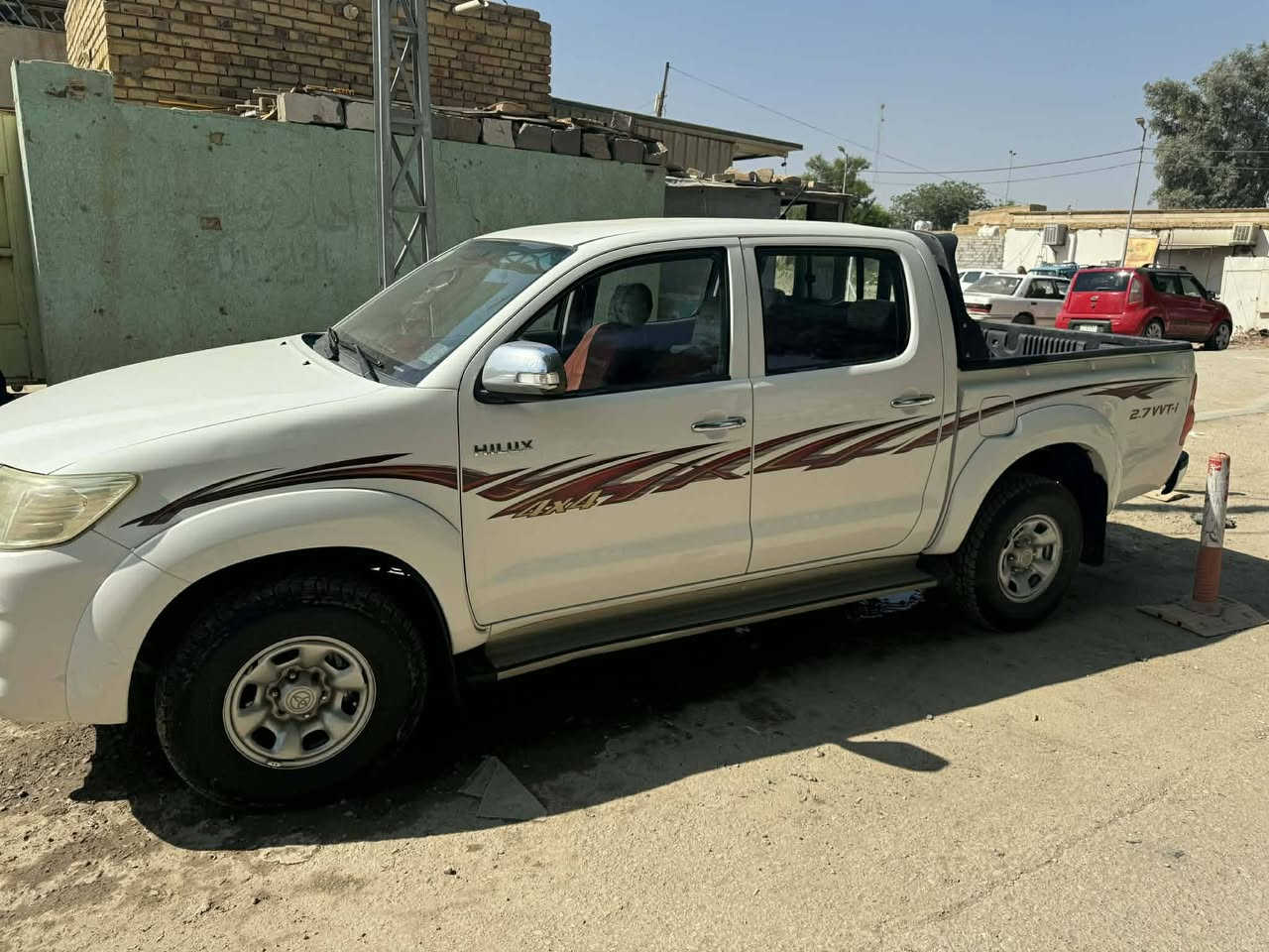 السلام عليكم
تيوتا هايلوكس 2014
مكفوله 
محرك گازز
مابيه نقص سياره نضيفه
مكانه (القادسية) 
السعر (175) 
لل تصال(‏‪0786 287 1540‬‏)
