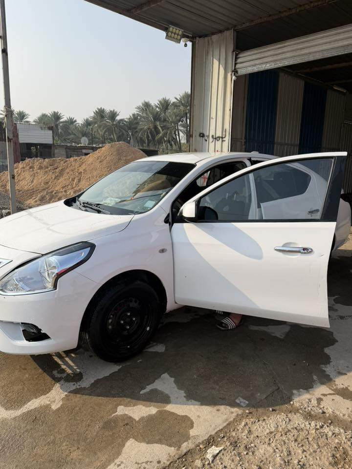 سلام عليكم نيسان صني موديل ٢٤ بدون رقم ماشيه ٢٢ كلشي بيها ع وضع الشركه بيها صبغ باب خلف السائق والجاملغ الخلف الصدر والجنطه نصها كلشي بيها ع البلاد لا بارد لا شخوط جاهزة ع اخر حبايه مكاني بابل حي الجزائر السعر ب ٩٧ وبيها مجال حق الجيه للاستفسار الاتصال ***********
