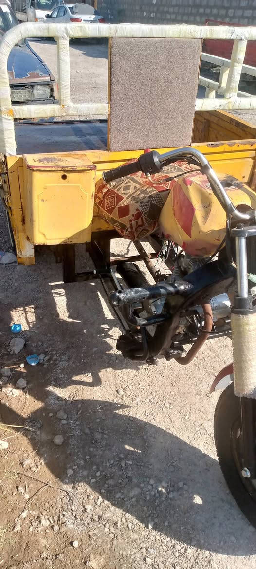 للبيع ستوته نظيفه 

تجفيت جديد كهربائيات جديده
 تخم تاير جديد 
المكان بغداد الدوره
بدون اوراق

للاستفسار واتساب ***********
