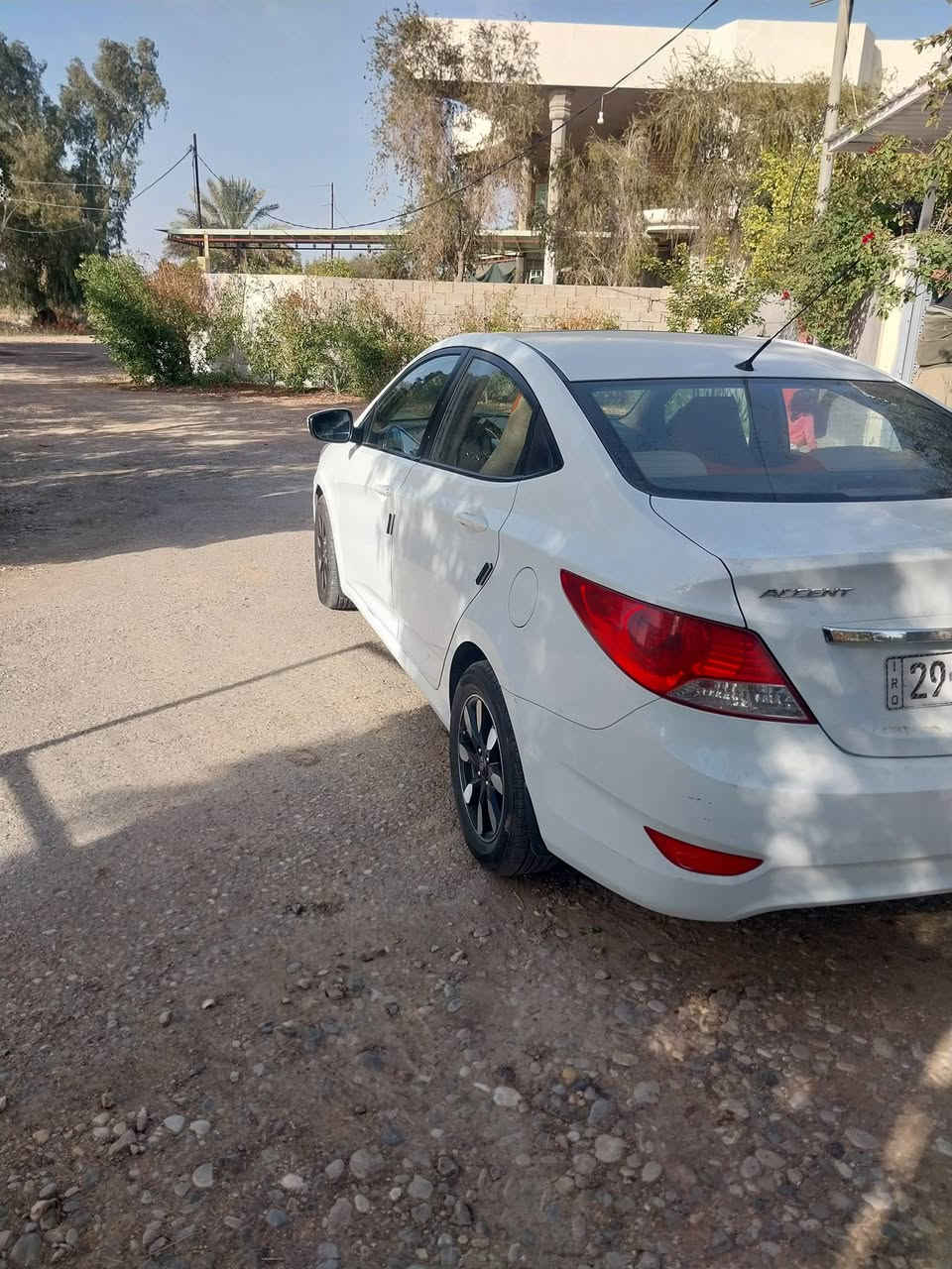 السلام عليكم اكسنت موديل 2014 رقم واسط دولي بسمي سنويه ل 28 محرك 1600 تخم ويل كب تخم تاير تبريد تتفئه 
ماشيه 185 حقيقي.  وارد خليجي مكفوله كفاله عامه       سياره مال بيت مامتعوبه العنوان واسط قضاء الزبيديه ***********// ***********
