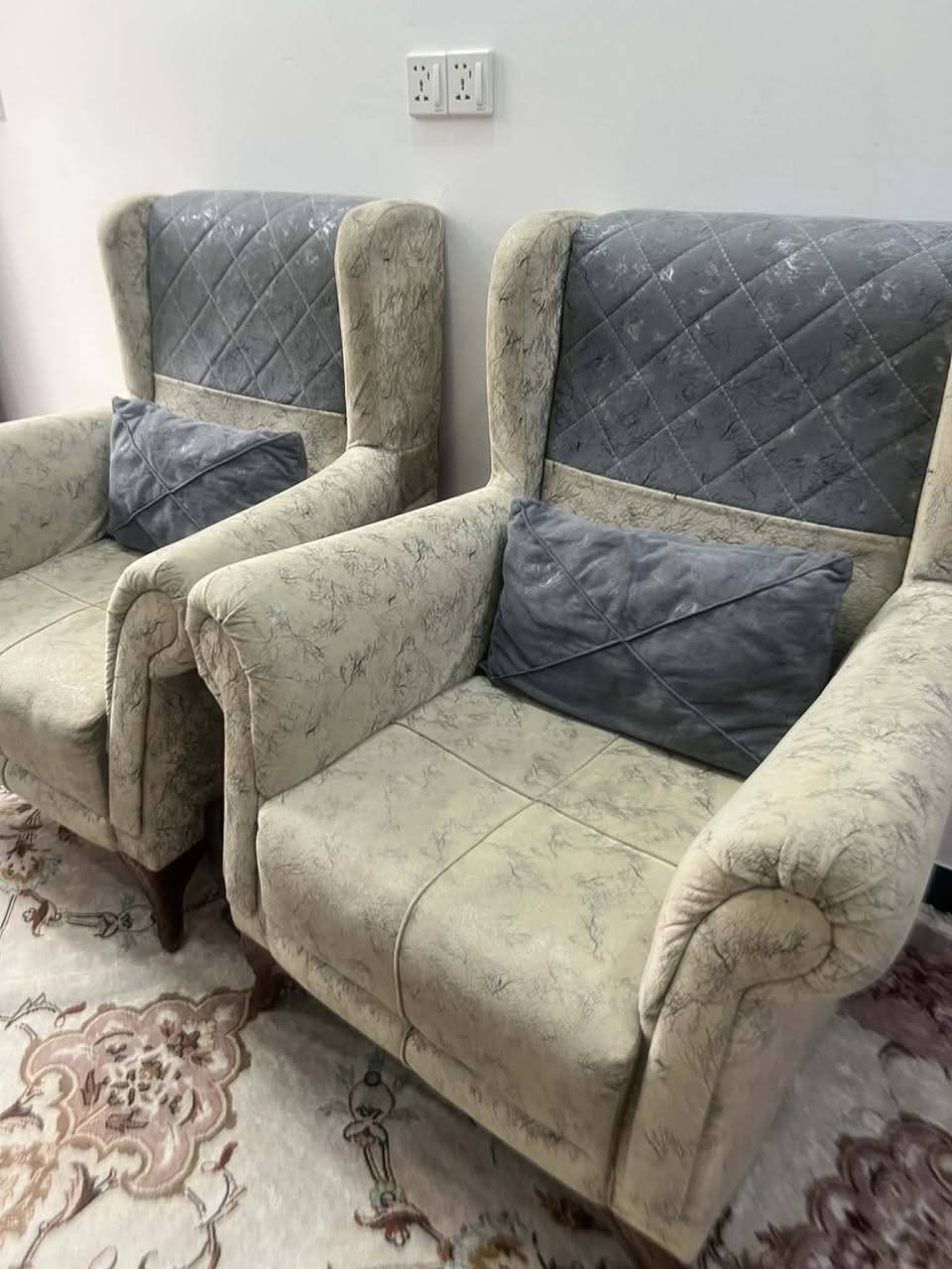 تخم 10 مقاعد تسكام عراقي 
السعر 300 الف 
العنوان بغداد قرب الجزيرة السياحية


**إذا كنت صاحب هذا الإعلان وتريد حذفه لأي سبب، رجاءا أرسل رسالة إلى الدعم الفني**