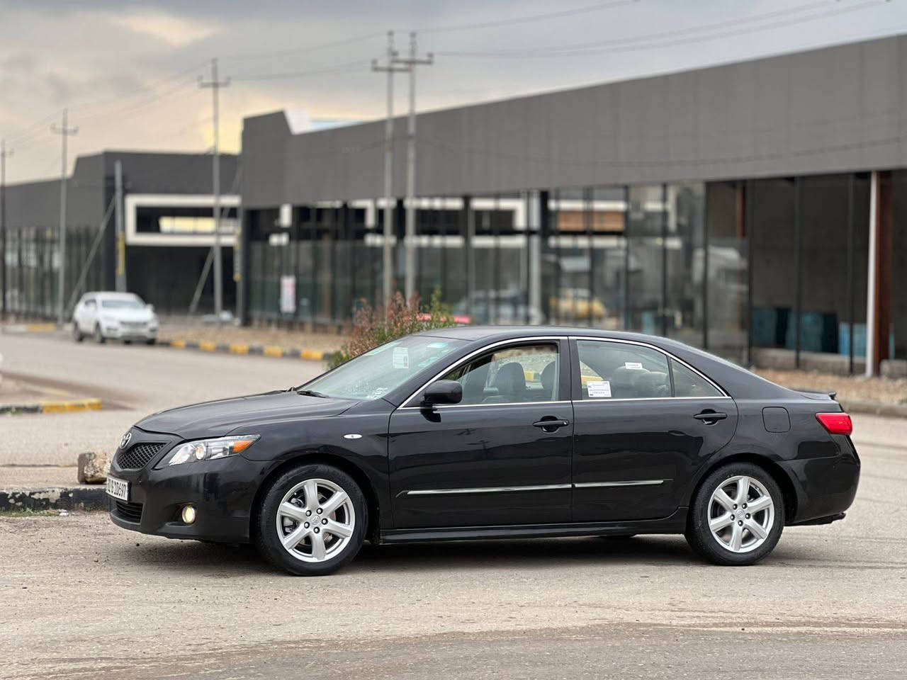 السلام عليكم
للبيع ..
كامري خليجي 2008 رقم اربيل دولي 
السيارة جاهزه
محرك وكير خير من الله 
صدر جديد امامي + خلفي شرط 
تخم تاير جديد + ويل كب 
شاشة 
قطعتين تبريد 
حساسات 
تبريد ثلج + تدفئة شرط 
مكفوله من الحادث والصبغ عدا كرت صبغ
البوند بي اثر تقحيل 
جاهزة من الدعامية للدعامية
السعر /110
العنوان / القياره الشبالي
اتصل للأستفسار /***********
