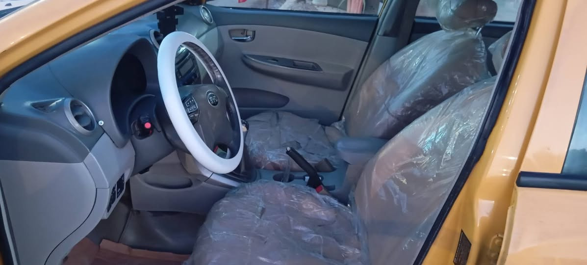 سلام عليكم بيوايدي ٢٠١٣كير مكينه حداديه امامي خلفي وتخم تاير ومصفره ما عليه ربع لا هيهئ ولا مرور بسمي مداور ثاني يوم كامله ما عده البنيد بي مصلح نفسه ولا مبدل ولا شي خطه دوانيه عفك فول مواصفات بصمه وفتحه وتحكم ستيرن وترحيب بل مري الجانبيه بس بيه خياسات شوف عينك يرادله تلكيط بيع او مراوس سوناته او النتره  معه الفرق سعره ٤٨وبيه مجال شراي تعال كلب وتشلع عيوني جماعه ال ٤٠لا تخابر ابد ولا تراسل فدوه اروحلك اني تحياتي للجميع ❤🌹 ‏‪0780 882 1800‬‏
