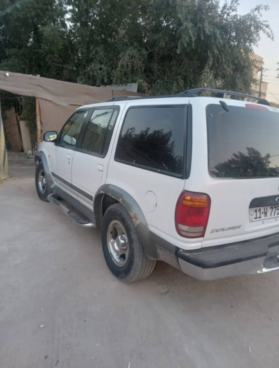 سلام عليكم
فورد اكسبلور 1998 بدون ضربة او صبغ محرك كير جيد  عادي بيه عطل كلچ سعرها ٤٨  رقم بغداد انكليزي تحويل مباشر مكان كربلاء
للاتصال ***********
مكلف بالنشر
