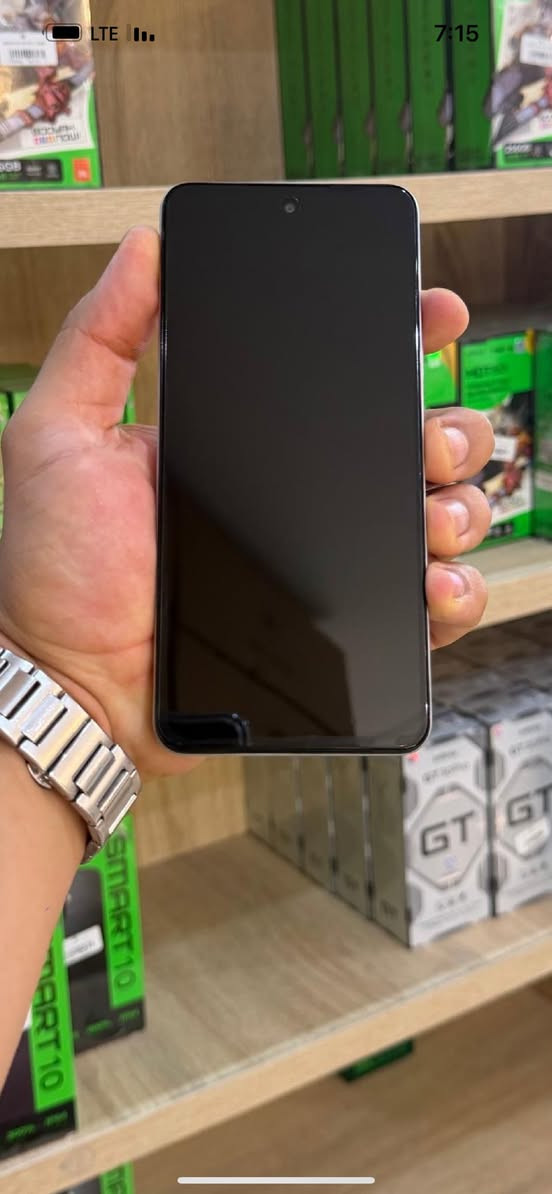 📱 عـــرض خـــاص: هاتف Realme C71 جـديـد كـرطـونـة! ✨
للبيع هاتف Realme C71 الأنيق، الخيار المثالي الذي يجمع بين الأداء السلس، التصميم العصري، والسعر الجد مميز! هاتف متكامل وقادر على شقاه للاستخدام اليومي وتصفح الإنترنت والألعاب.
💡 أهم مواصفات ومميزات الهاتف:
• الأداء الخفيف: معالج (بروسيسور) ممتاز وسريع يضمن لك تجربة سلسة وخفيفة بدون تشنج (ما يتبلوكاش).
• البطارية: بطارية ضخمة تصمد معك طوال اليوم وأكثر في الاستخدام المكثف.
• التصميم: مظهر فخم وعصري مع حواف مسطحة مريحة جداً في اليد.
• الحالة: الهاتف جديد تماماً (علبة مغلقة غير مفتوحة).
📦 التوصيل والدفع (أمان كامل):
• التوصيل السريع: متوفر الشحن والتوصيل مباشرة إلى باب منزلك.
• ضمان الفحص: الدفع لا يكون إلا عند الاستلام؛ افتح علبتك، افحص الهاتف وتأكد من خفته بنفسك، ثم ادفع لعامل التوصيل وأنت مرتاح
 البال! 🤝:

الكمية محدودة جداً، احجز هاتفك الآن ولا تضيع الفرصة! 😉


**إذا كنت صاحب هذا الإعلان وتريد حذفه لأي سبب، رجاءا أرسل رسالة إلى الدعم الفني**