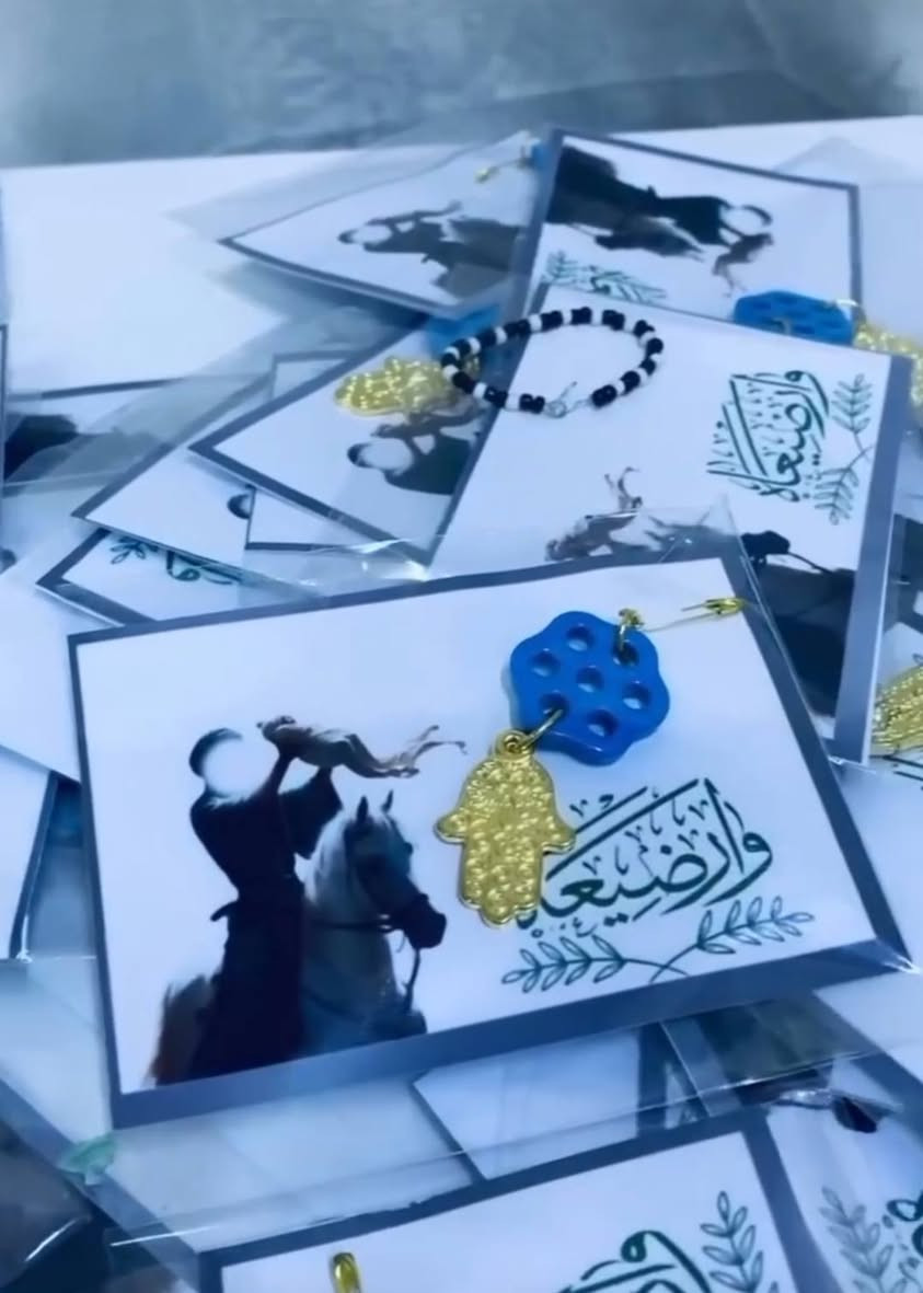 في مجالس الإمام الحسين (عليه السلام)، تبقى أبسط الهدايا رسالة محبة وذكرى طيبة.
✨ بيج سيدة الشموع يقدم لكم توزيعات حسينية بتصاميم أنيقة ولمسات تليق ببركة هذه الأيام المباركة، لتكون صدقة جارية وذكرى عطرة في قلوب المعزّين.
نستقبل طلباتكم بكل محبة، مع إمكانية تنفيذ تصاميم خاصة تناسب مجلسكم.
نسأل الله أن يتقبل منكم صالح الأعمال، ويجعلها في ميزان حسناتكم.  🤍 لأن خدمة الحسين شرفٌ لا يضاهيه شرف...
توزيعات صُممت بحب لتزيّن مجالس أبي عبد الله (عليه السلام)، وتبقى ذكرى طيبة لكل من يحضر.
للحجز والاستفسار راسلونا، وخدمتكم وسام نعتز به. 🌿�  الطلب و الاستفسار والحجز دايركت📥


**إذا كنت صاحب هذا الإعلان وتريد حذفه لأي سبب، رجاءا أرسل رسالة إلى الدعم الفني**