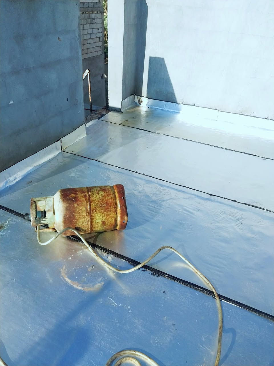 للايزوكام لعمل السطوح بعقوبه ***********
