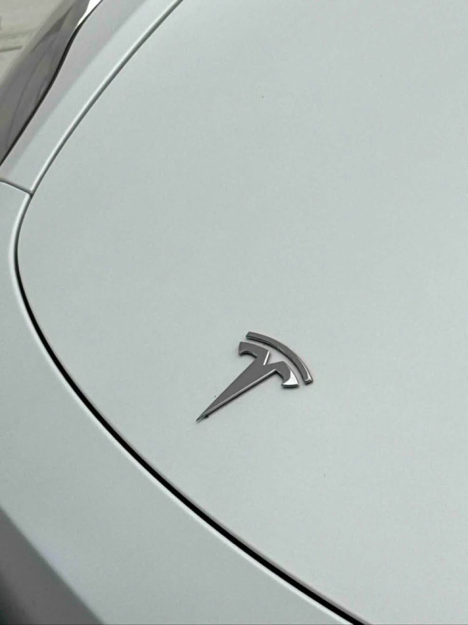 تیسلا مۆدیل y ٢٠٢٣ دەبل ماتۆر لۆنگ رەینج
نرخ ٣٢٠٠٠$
ئۆنلان 
کامل پیپی یف کراوە سپی مات
هەموە گیانی  بە شەرت کلیین تایتل سیارەکە خلیجی وارد سینە
کارەبای هەموو بە شەرت
تانها 14 هەزار مایل  رۆشتیە
کەمیک مەجالی تیدایە

تيسلا y ٢٠٢٣ دبل متور لونك رةينج
سعر ٣٢٠٠٠$
السيارة بيها ئونلاين
سیادە مغلفە پیپی ئیف مات
سیارة کلین بدون حادث وارد خلیجی سینی
الكهربائي بشرط 
١٤ الف مايل ماشي فقط
والسعر شوي بيها مجال أربيل, العراق


**إذا كنت صاحب هذا الإعلان وتريد حذفه لأي سبب، رجاءا أرسل رسالة إلى الدعم الفني**