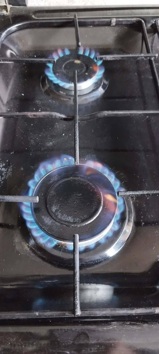 🔥 عرض مميز – طباخ كوميتل تركي  اسود4 عيون 🔥
✅ حجم : 60×60 سم
✅ 4 شعلات قوية
✅ فرن شغال خطين – يشتغلوا سوا للطبخ السريع
✅  مقاوم وسهل التنظيف
💰 السعر: 80وبيه مجال 
🔹 للبيع أو المعارضة حسب الاتفاق والقناعة 🔹
✨ مناسب للعوائل والاستخدام اليومي – لا تفوت الفرصة! ✨


**إذا كنت صاحب هذا الإعلان وتريد حذفه لأي سبب، رجاءا أرسل رسالة إلى الدعم الفني**