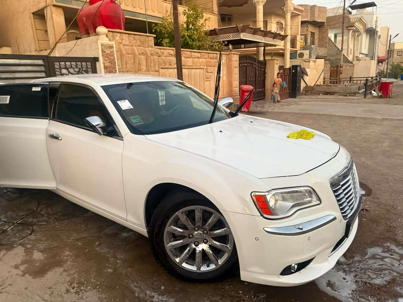 سلام عليكم للبيع اوبامه موديل 12 
داخل عسلي 
كلين كفاله عامه شرط 
لرقم ***********

