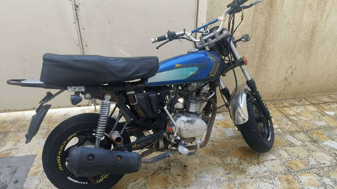 دراجه هوندا هارد فورد دراجه نضيفه ومرتبه سرعه 120 دراجه كلشي مناقصها السعر 650 وبيها مجال ***********
